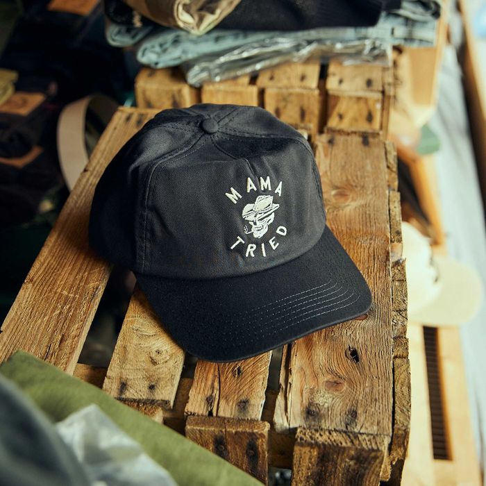 Sapca Iron & Resin California USA " MAMA TRIED " bumbac, bareta piele