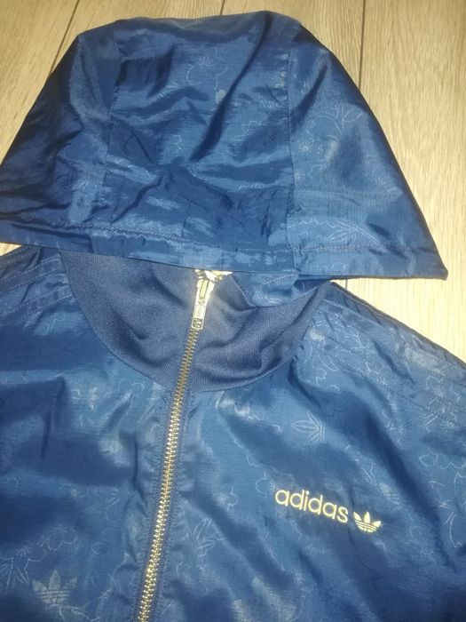 Дамско спортно яке оригинално Adidas