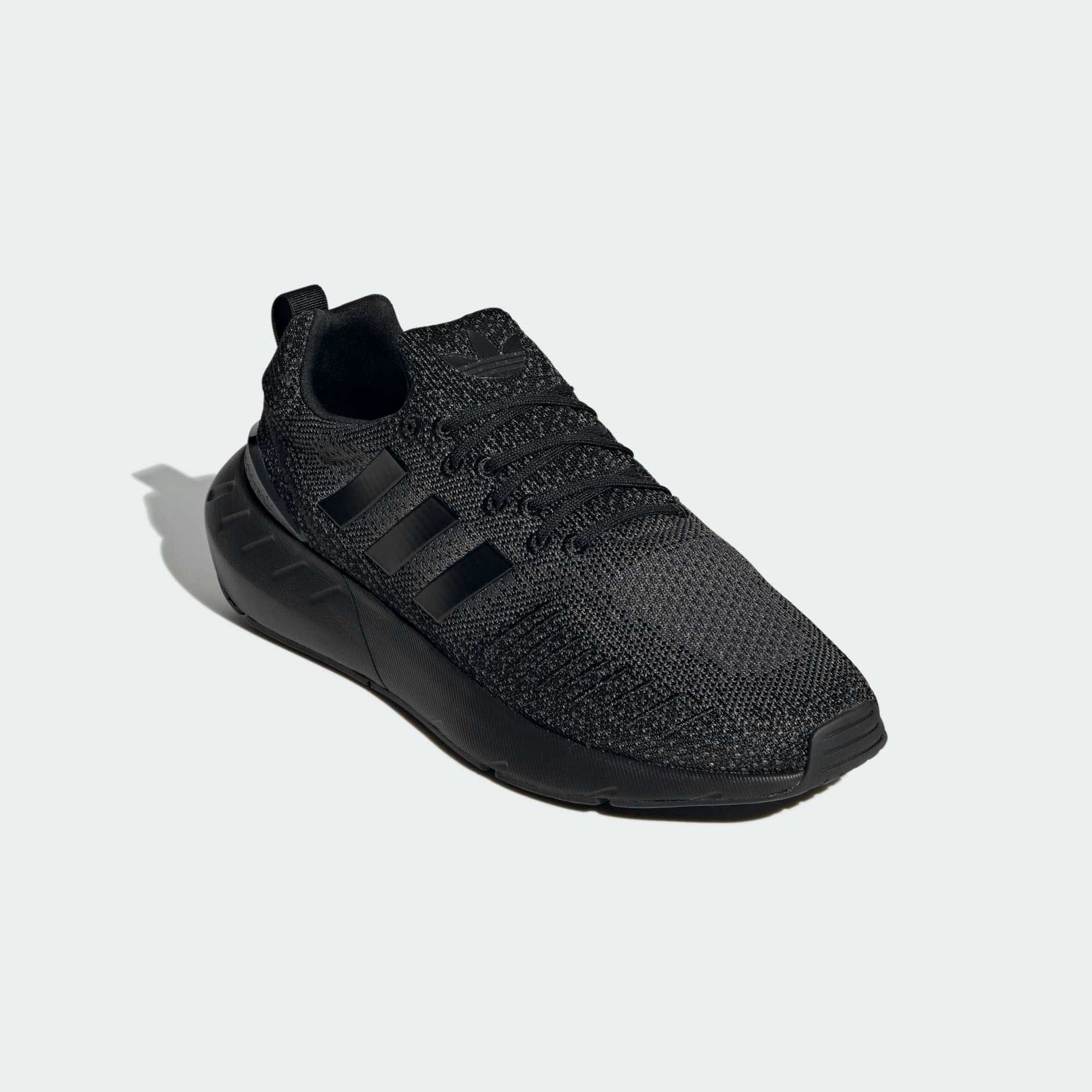 Оригинални маратонки  * ADIDAS SWIFT RUN 22 * EU 43 1/3