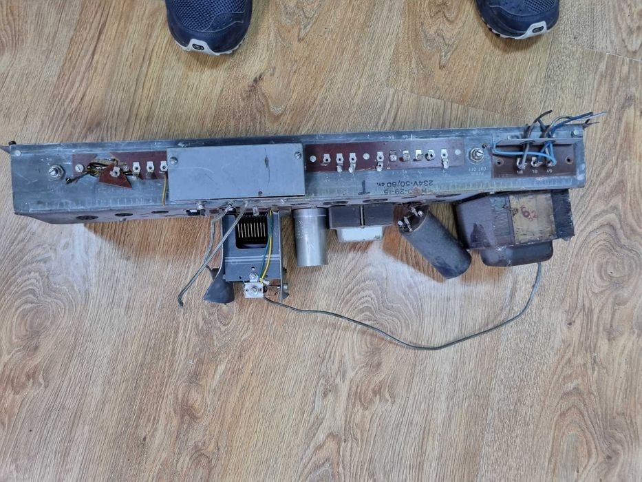 Amplificator , statie tuburi electronice , lampi