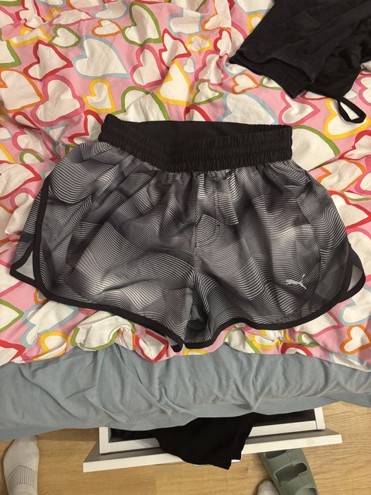 Къси спортни панталони Puma