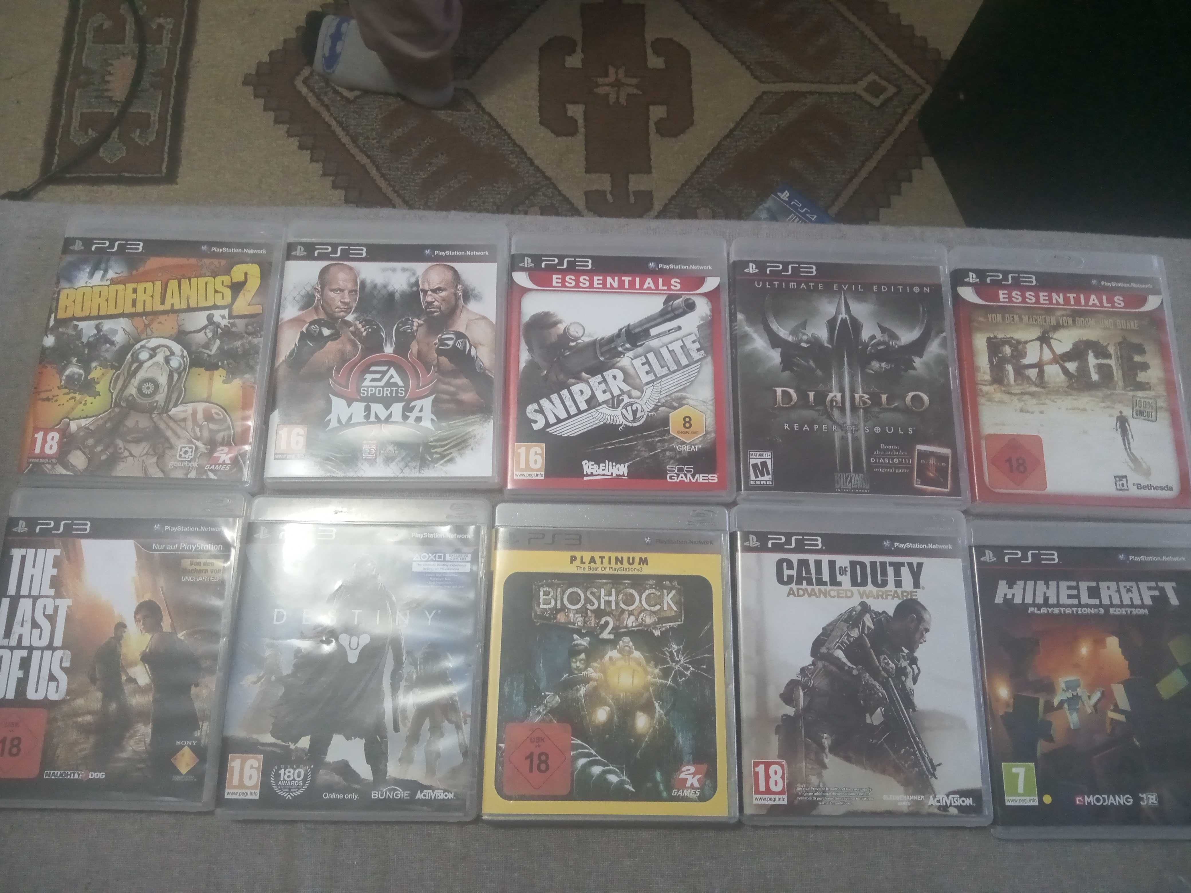 Vând PS 3+manete+jocuri
