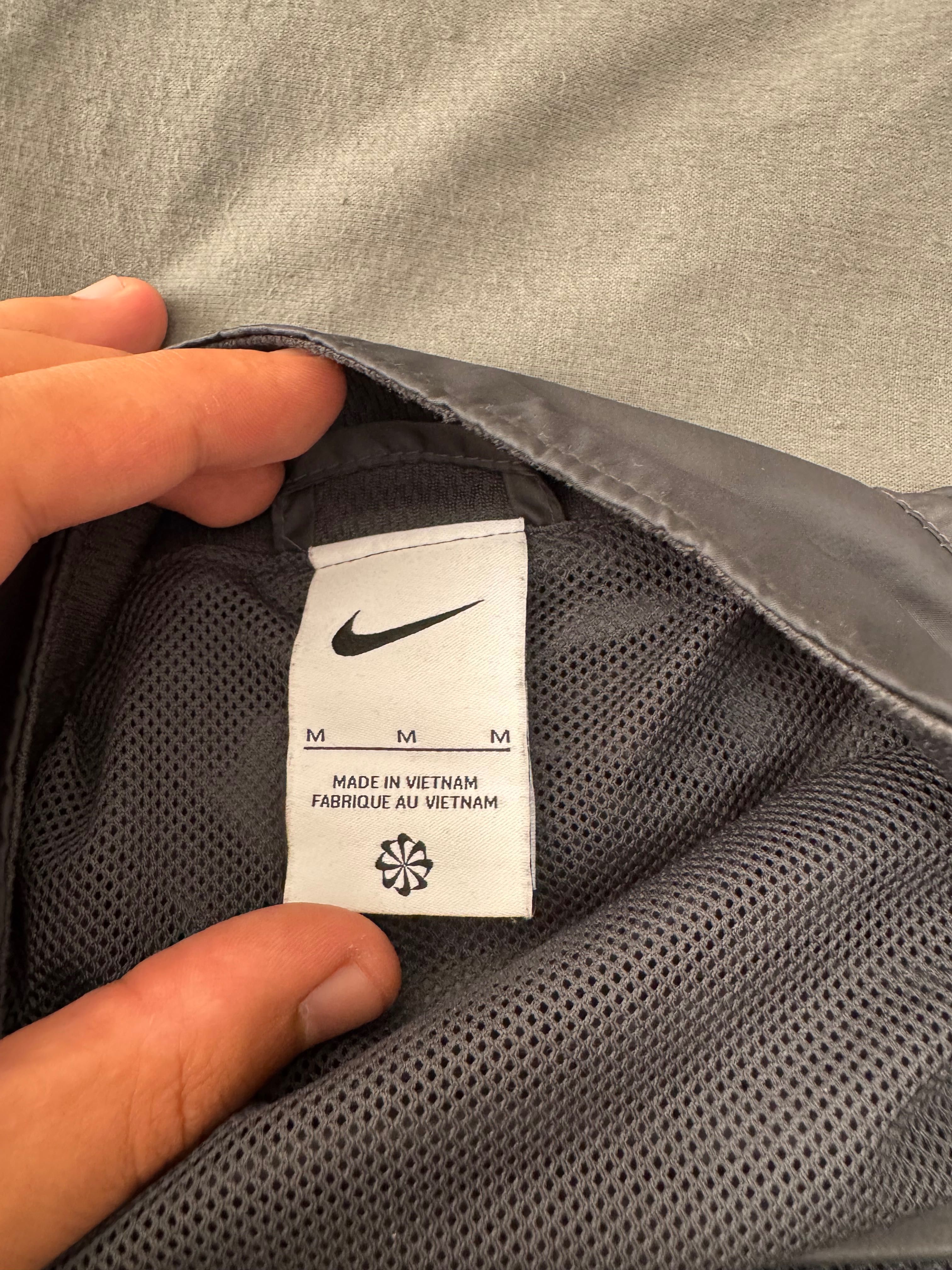 мьжка ветровка Nike