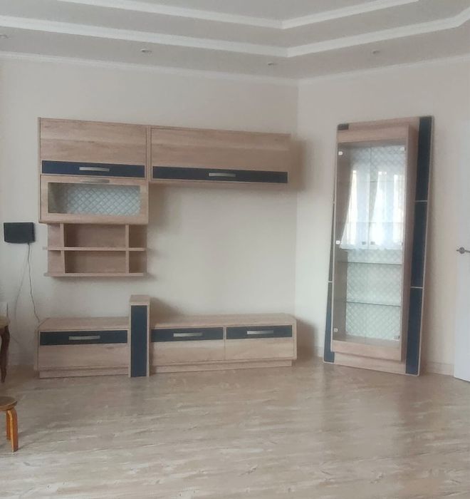 Продам гостинную