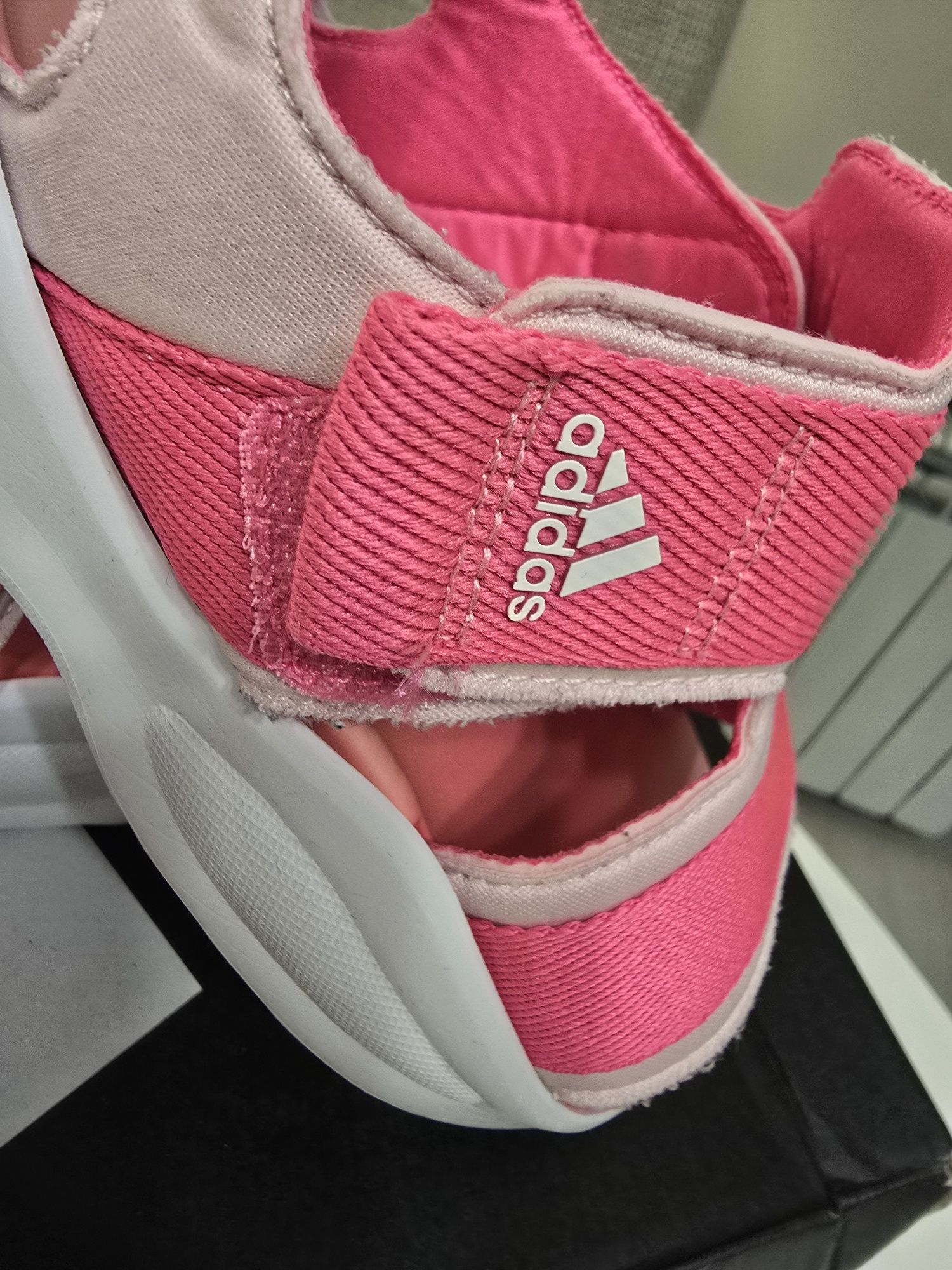 Детски оригинални сандали Adidas