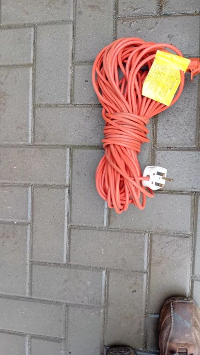 Masina electrica de tuns gazon