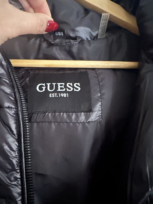 Дамско зимно яке GUESS