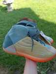 Adidas Yeezy QNTM Hi-Res Coral  marime 44