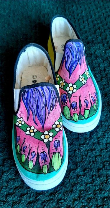 Ръчно рисувани обувки Stranger things, hotel transylvania