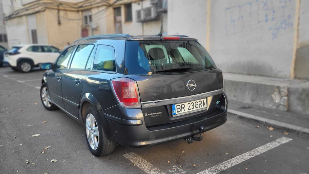 Opel Astra H  - 2009