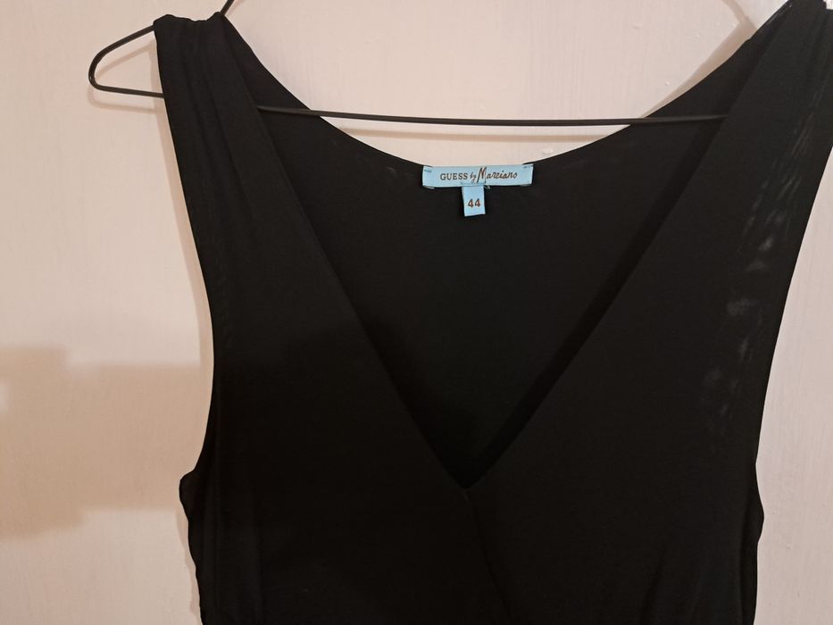 Рокля Guess и други