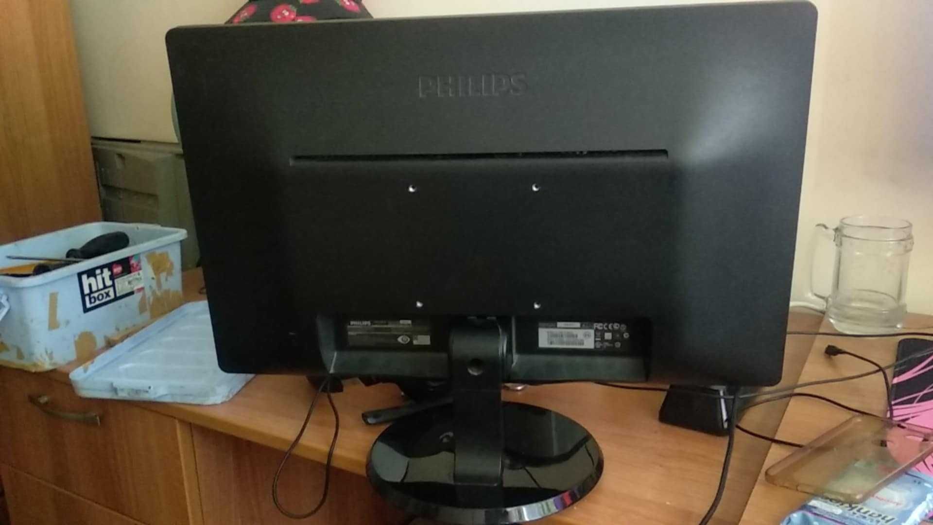 Монитор Philips 24' Full HD 1080p в отлично състояние