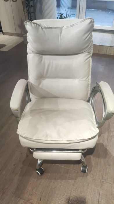 Продам офисное кресло