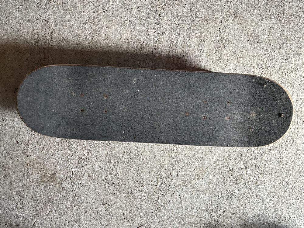 Skateboard nefolosit