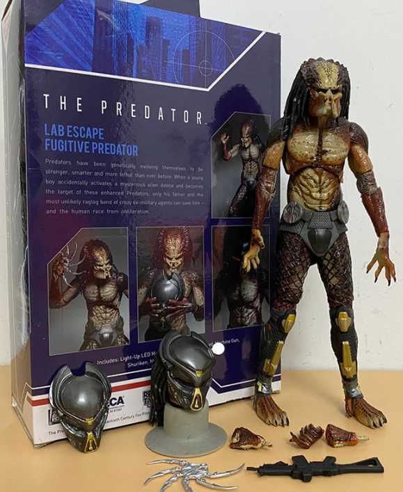 Figurina Lab Escape Fugitive Predator 20 cm