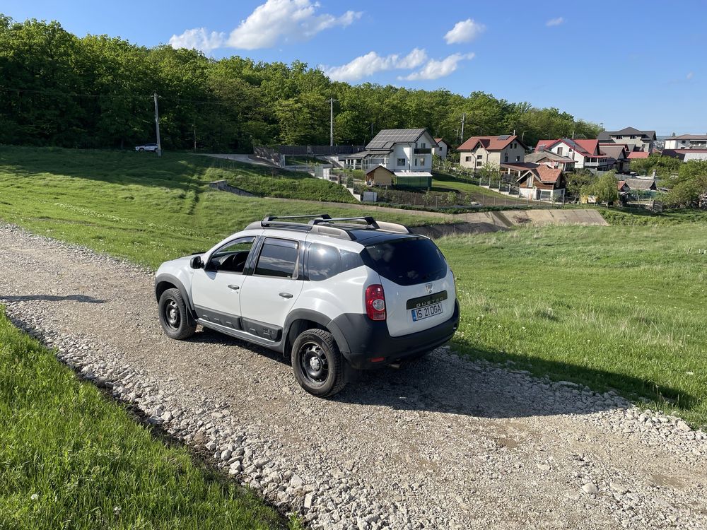 65.000 km Duster 4x4 motor 1.6L 16v Benzina + GPL