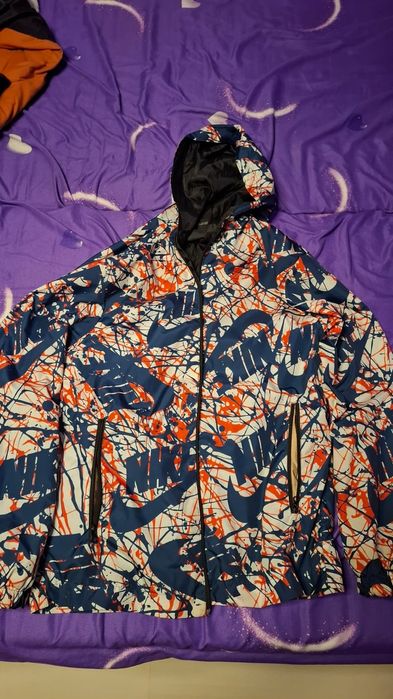 Geaca anti-vant Nike