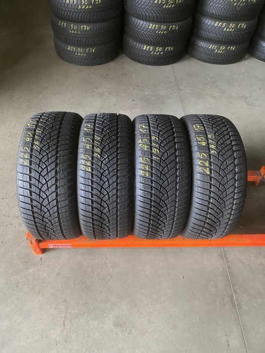 Anvelope iarna 225/45/17 Goodyear Ultra Grip Performance 225 45 17 R17