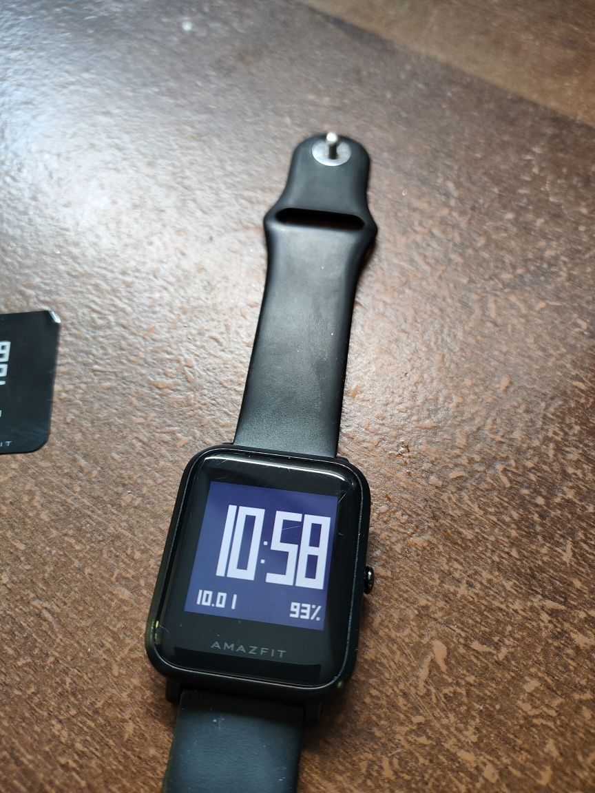 Смартчасы Amazfit Bip