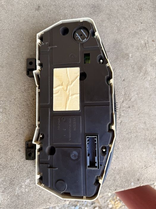 Ceasuri bord Ford Focus 2008