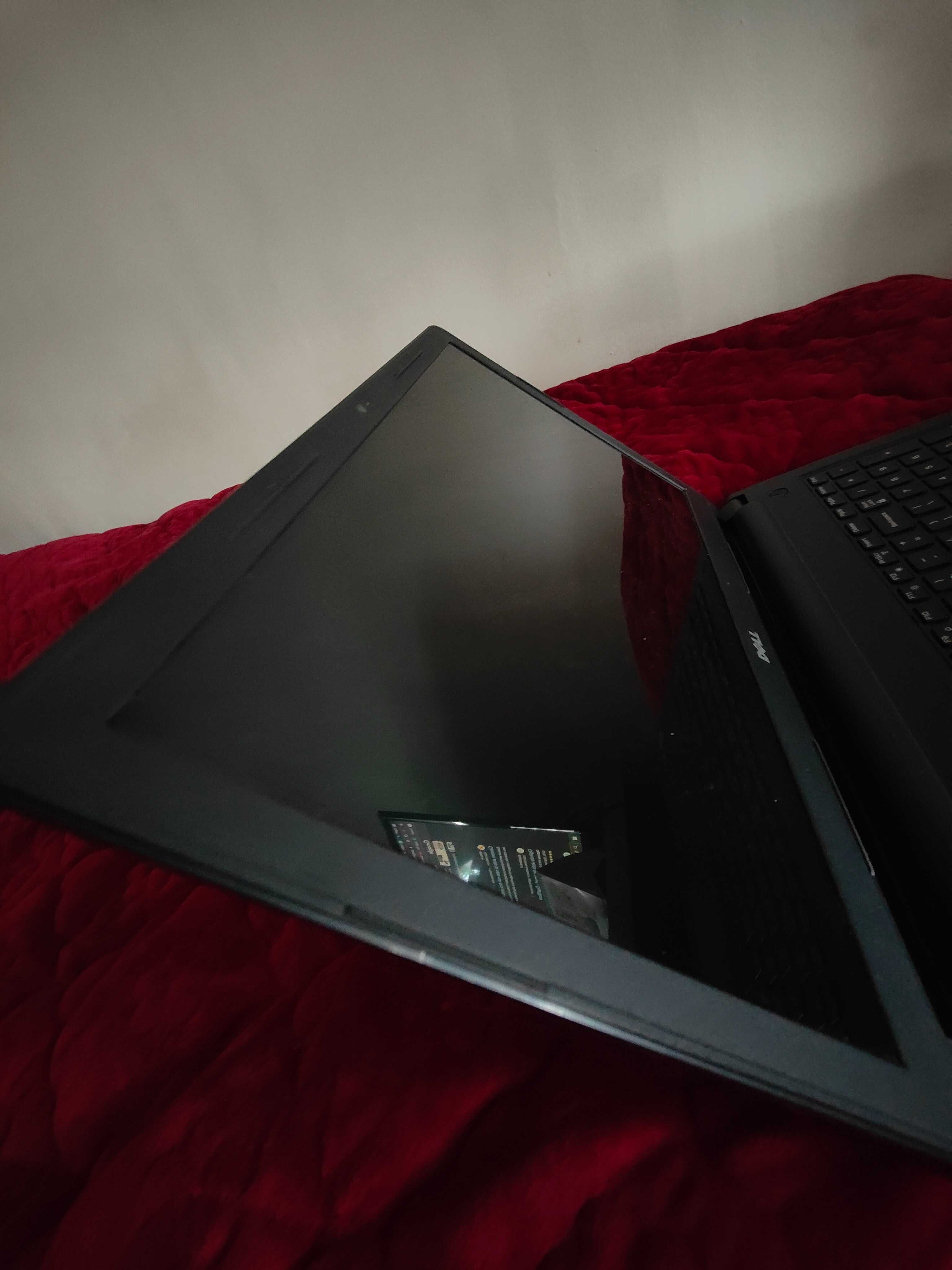 Laptop Dell Inspiron 15 - 3000 Series