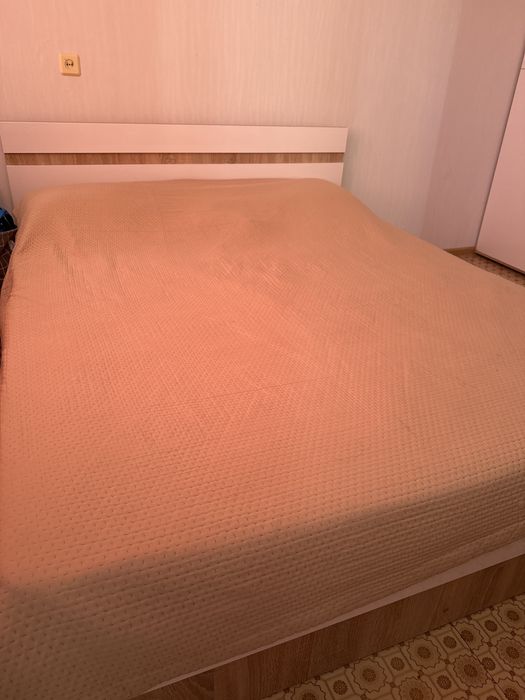 Двухспальная кровать 1,6*2
