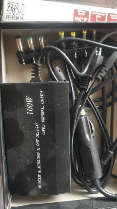 adaptor auto laptop universal  100w