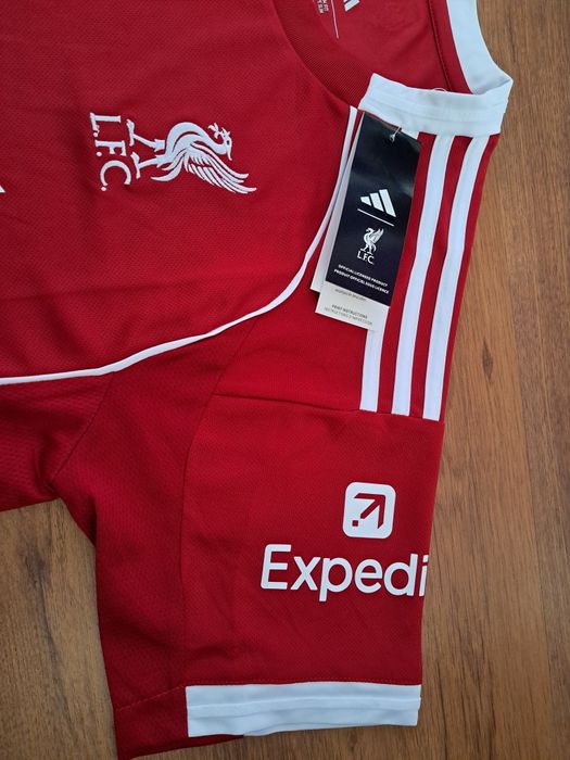 Екип Liverpool размер М