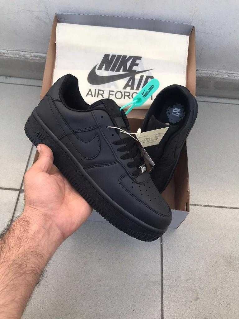 Adidasi Nike Air Force 1 Black | Noi cu cutie