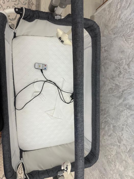 Продам детскую электронную люльку в отличном состояний.