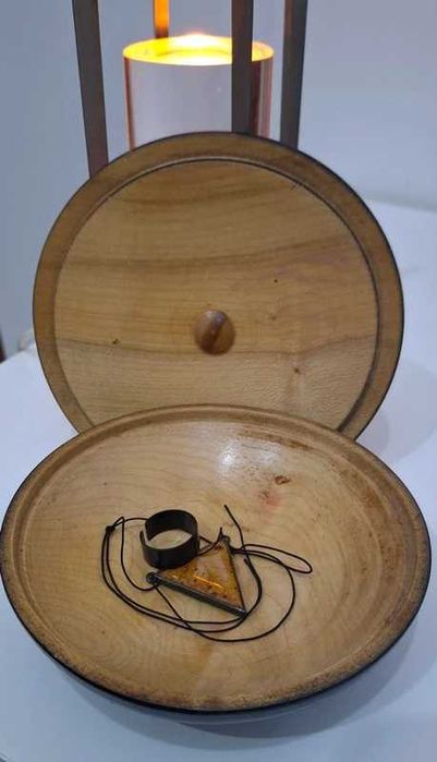 Cutie de bijuterii din lemn