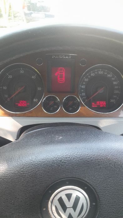 Vand Pasat b6 sau schimb cu camioneta