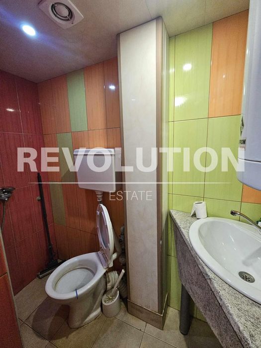 Дава се под наем Едностаен апартамент в Варна, Погреби - 28 кв.м за 230 € - Снимка #3