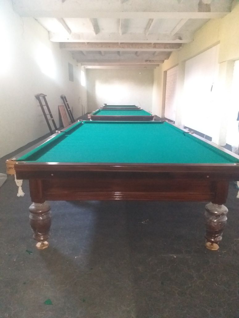 Billiard stol ruski