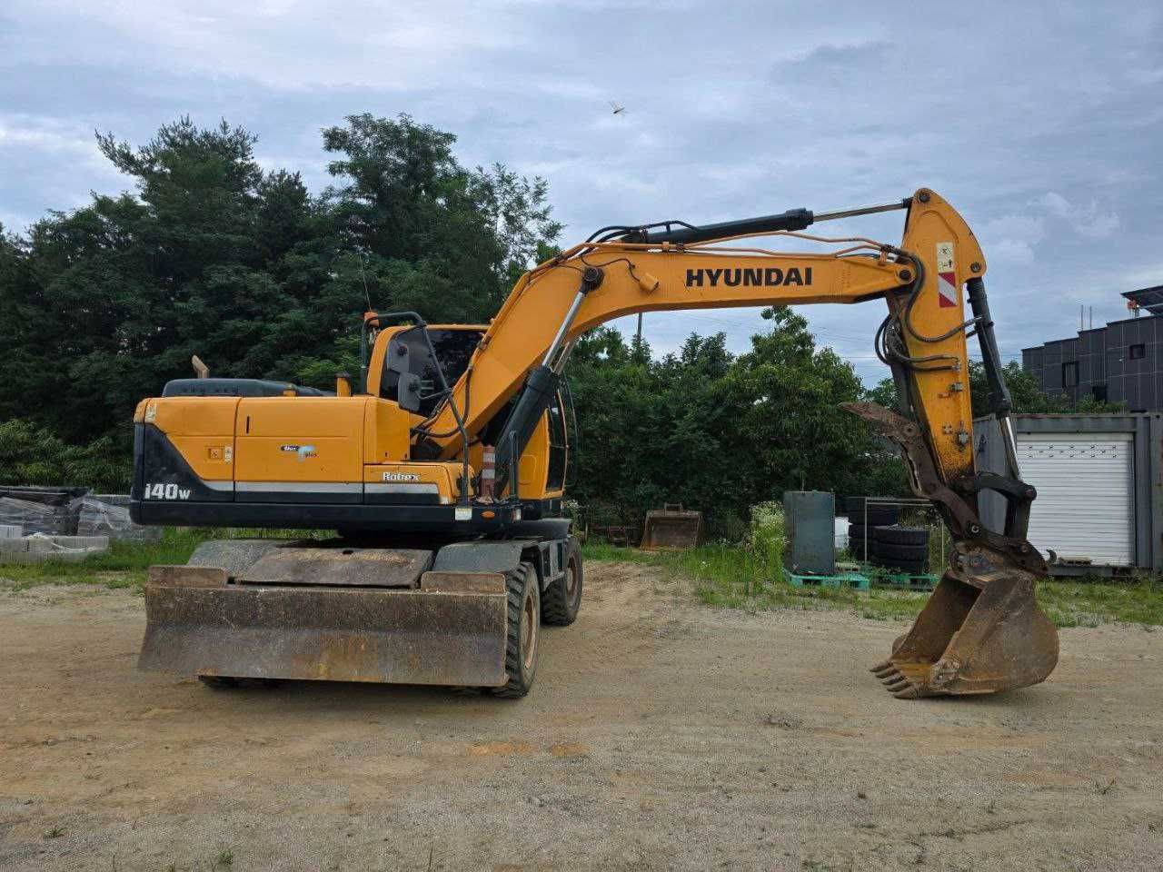 Hyundai 140 ideal