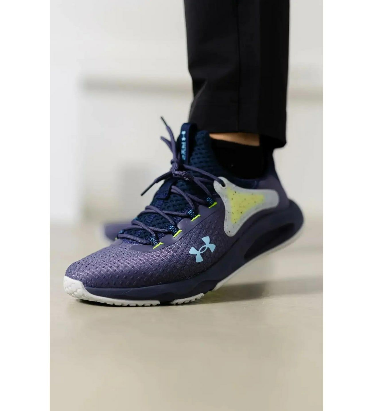 Under Armour Hovr Rise 4 номер 42.5