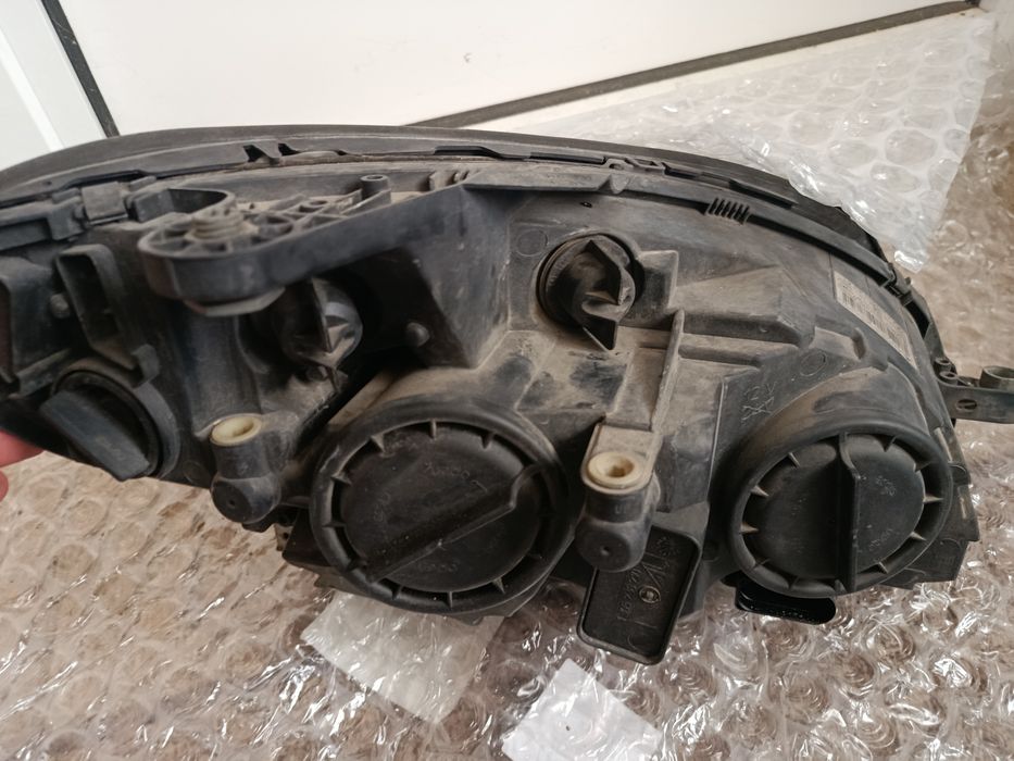 ФАР ЗА Mercedes c200