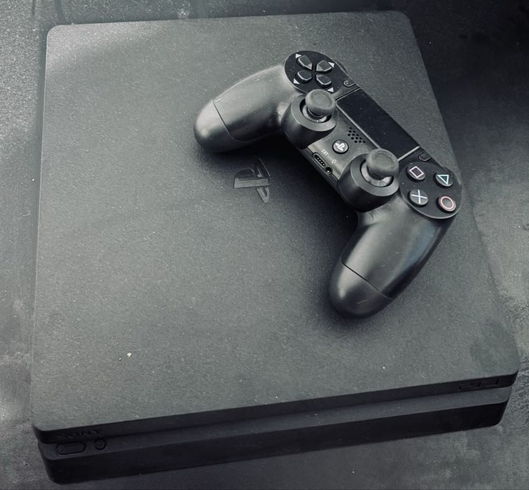 Sony Playstation 4 Slim 1TB