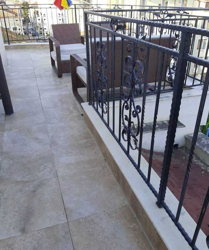 Дава се под наем Тристаен апартамент в Бургас, Център - 110 кв.м за 178.5 € - Снимка #4