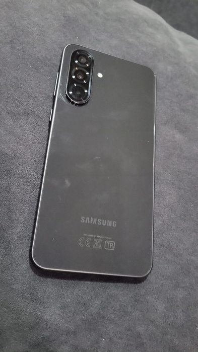 Продам смартфон самсунг а36