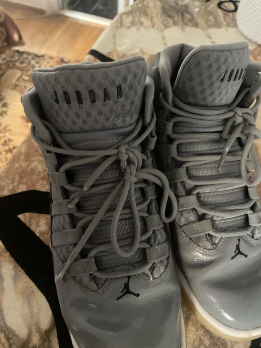 Vând jordani mide 1