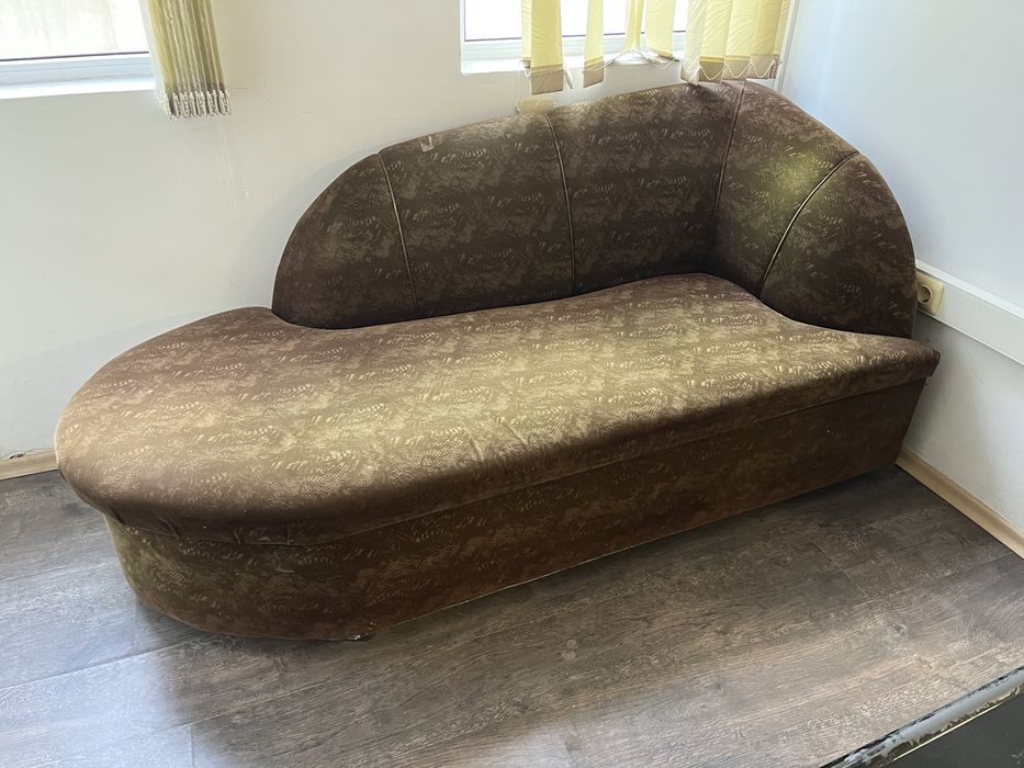 Подарявам диван с ракла