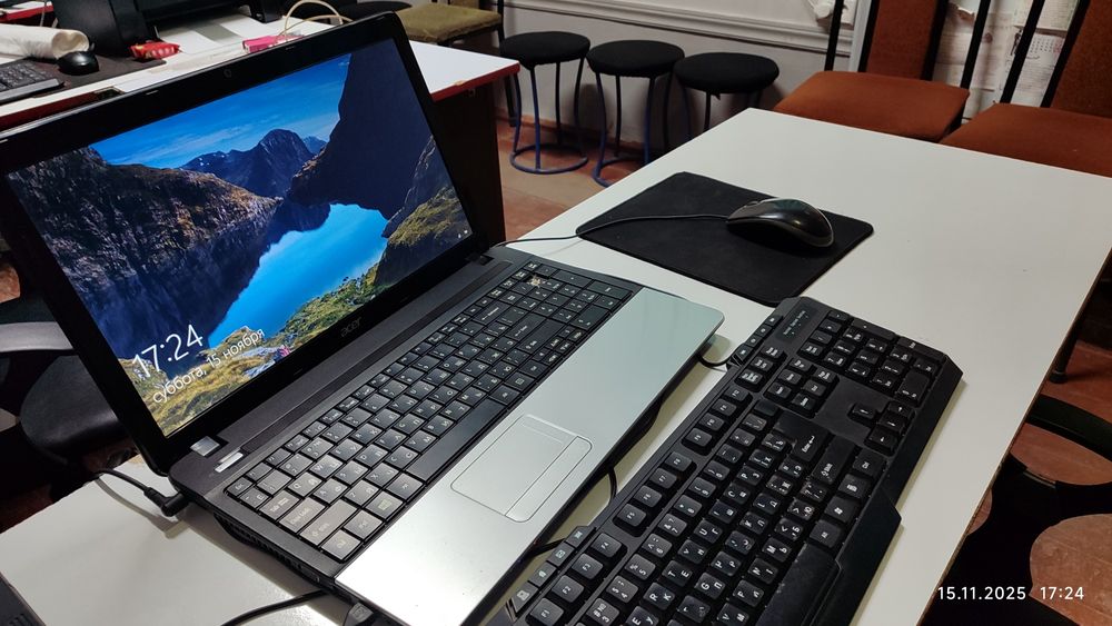 Aser Intel(R) Pentium(R) CPU 2020M  2.40GHz   2.40 GHz