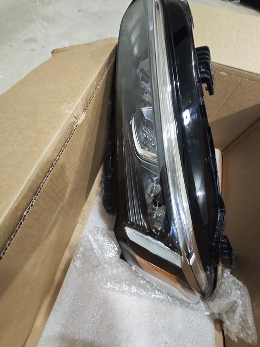 Ляв OEM фар - 33133150-T20-A52 за Хонда Honda Civic 11 gen.