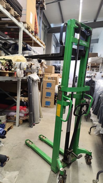 Ръчен хидравличен стакер 2м