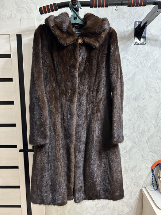 Продам норковую шубу