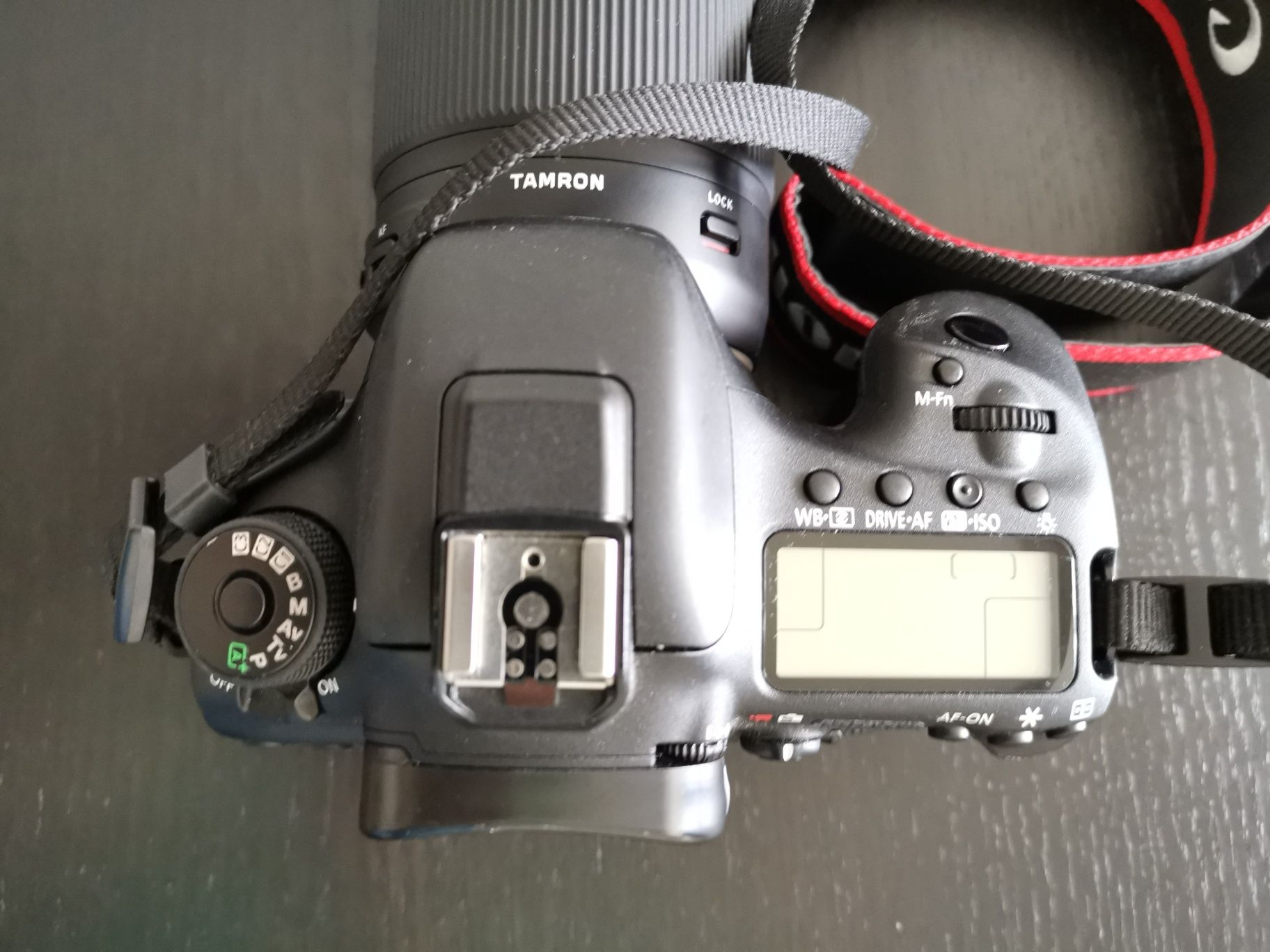 Canon 7D mark ii + card Lexar 128Gb.