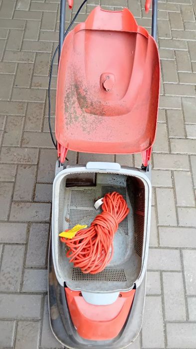 Masina electrica de tuns gazon