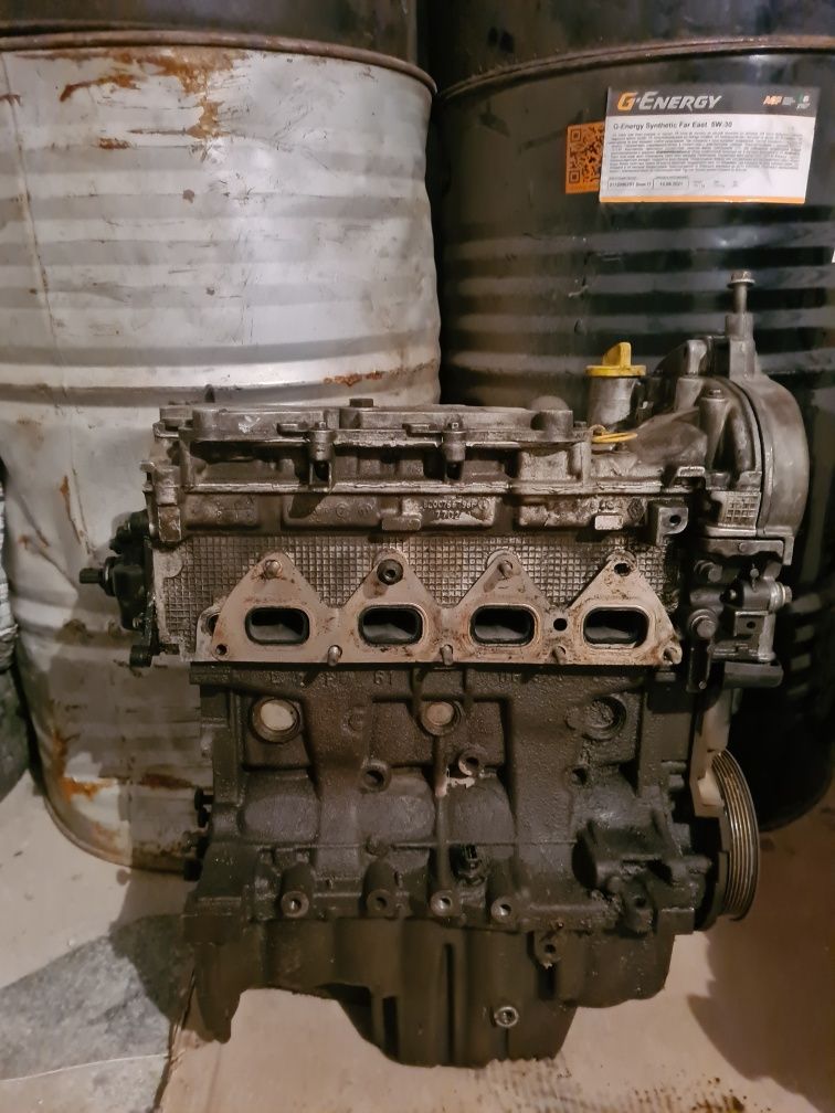 Renault Двигатель к4м, 1,6, 16 клапанный