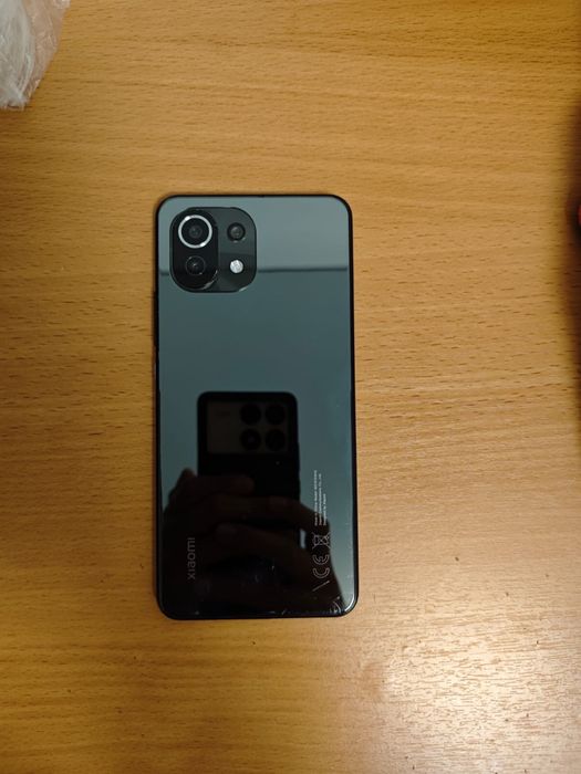 Продам телефон б/у